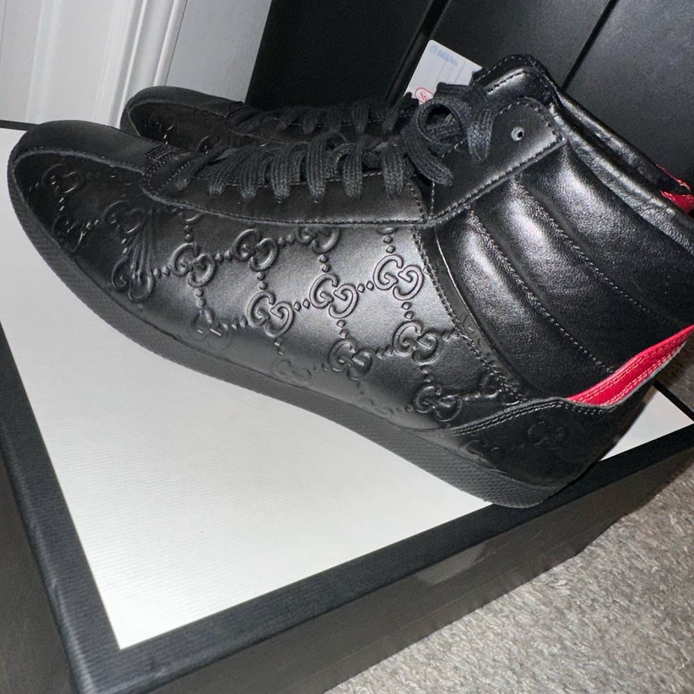 AUTHENTIC Gucci hightop sneakers size women’s 9 (black and red) #gucci sneakers